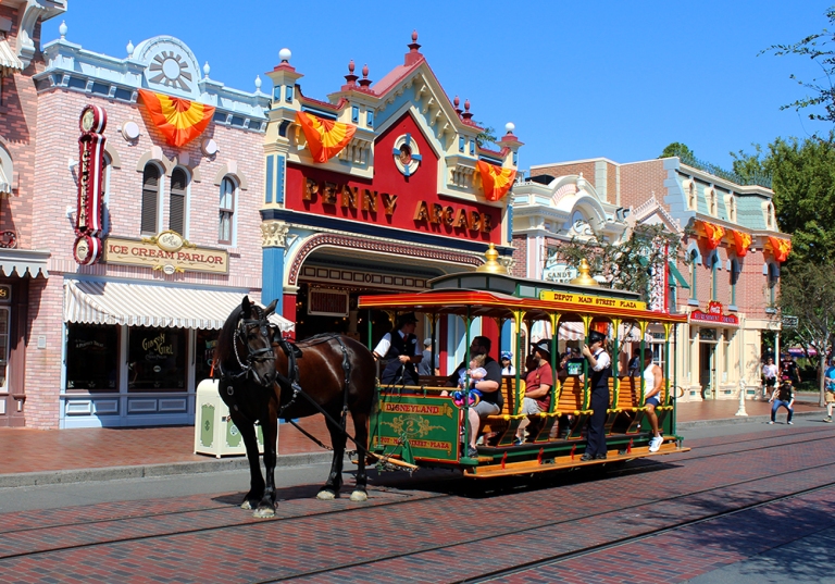 [Trip Report Disneyland Resort] Découverte de Disneyland Resort + Universal Studios Hollywood + Los Angeles entre copains septembre 2019 ! Day2_starbucks_3