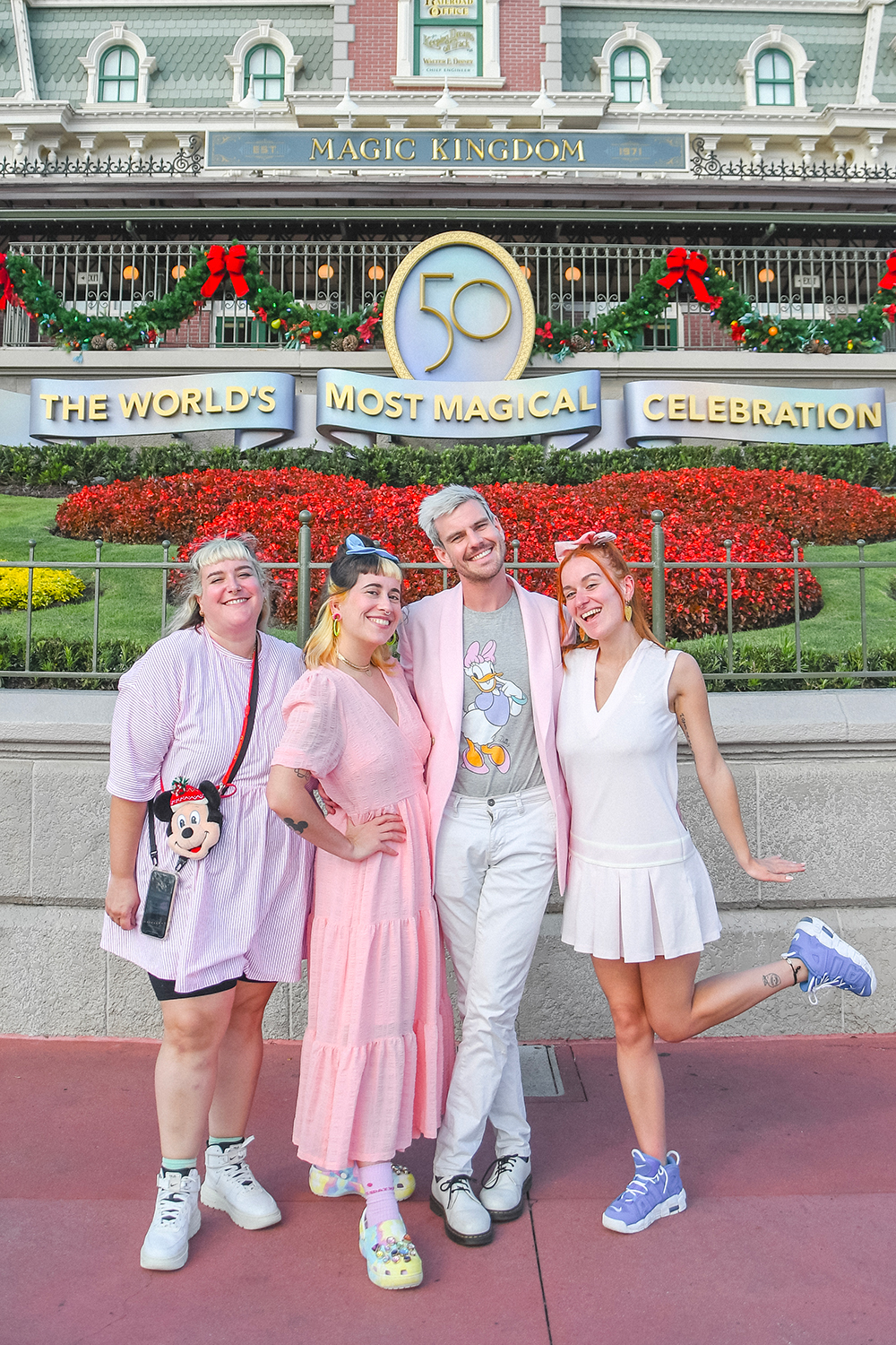 [Trip Report Walt Disney World] First timers à Universal Orlando + Cruise Noël Disney Wish + Walt Disney World Décembre 2022 - Page 3 2022-12-0220-20magic20kingdom20park20-20main20street20train20station_4-1